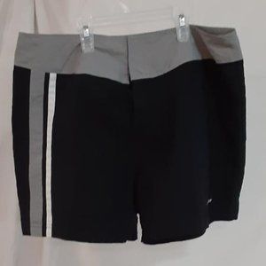 Reebox Sport Training Athletic Shorts Size XL Velcro Closure Ultra Light Weight